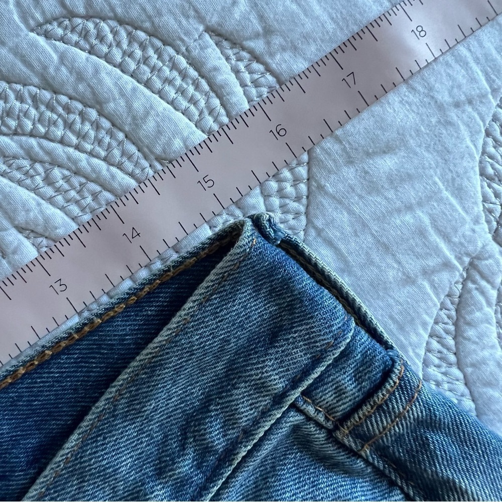 Levi's - 501 Original Fit Jeans - Meet Me at The Greek - Medium Wash - Picture 11 of 12